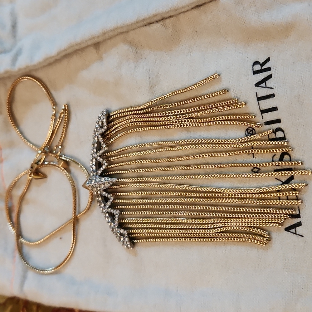 Necklace - Picture 4 of 10